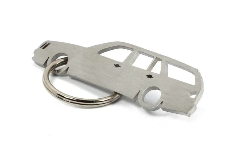 Mercedes-Benz E W210 Kombi Schlüsselanhänger aus Edelstahl